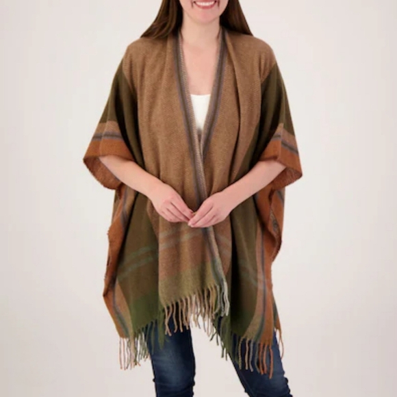 Vince Camuto Sweaters - Vince Camuto Olive and Brown Fringe Poncho Size OS